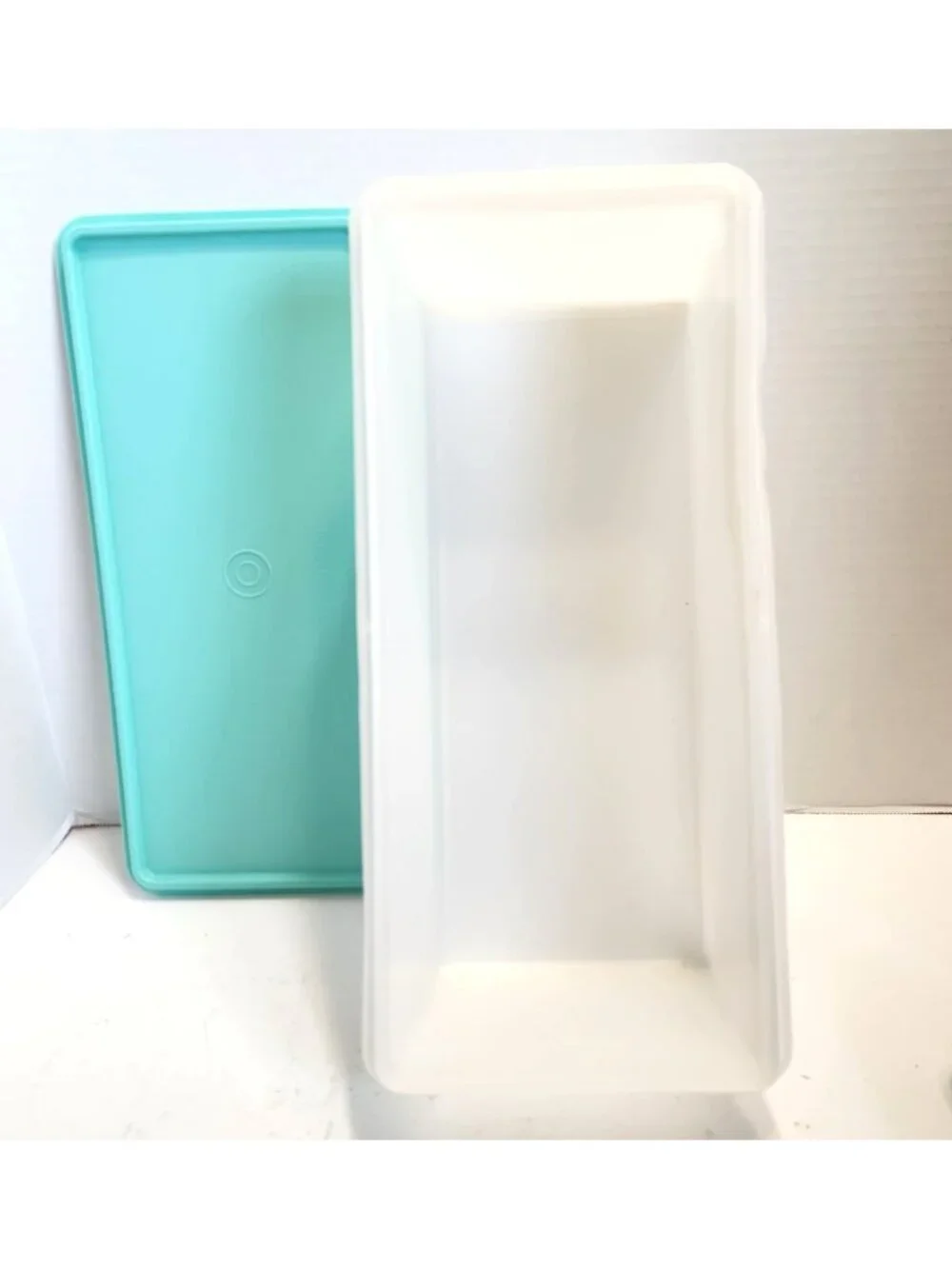 Tupperware Aqua Large Load Rectangle Bread Storage Container With Lid READ